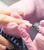 RICOSTRUZIONE UNGHIE - Manicure + Semigel